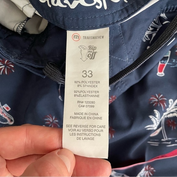 Travis Mathew Men’s Boardshorts Size 33 Flag Sweet Land of Beer - Picture 4 of 10